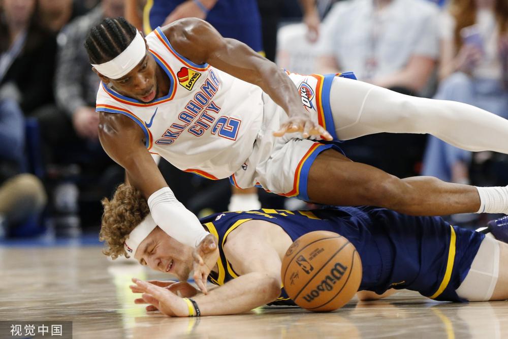 边路与中路 边路与中路